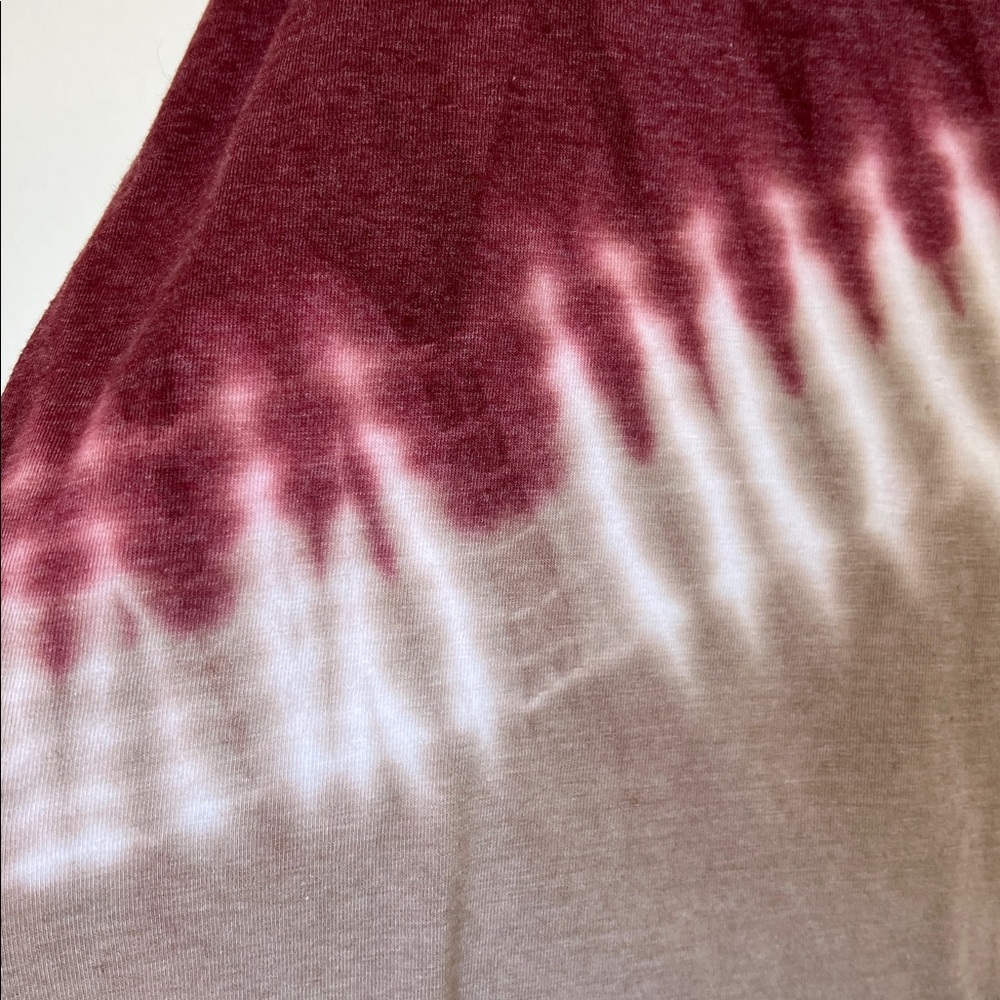 Burgundy and taupe tie dye look top, size 3X - Picture 3 of 6